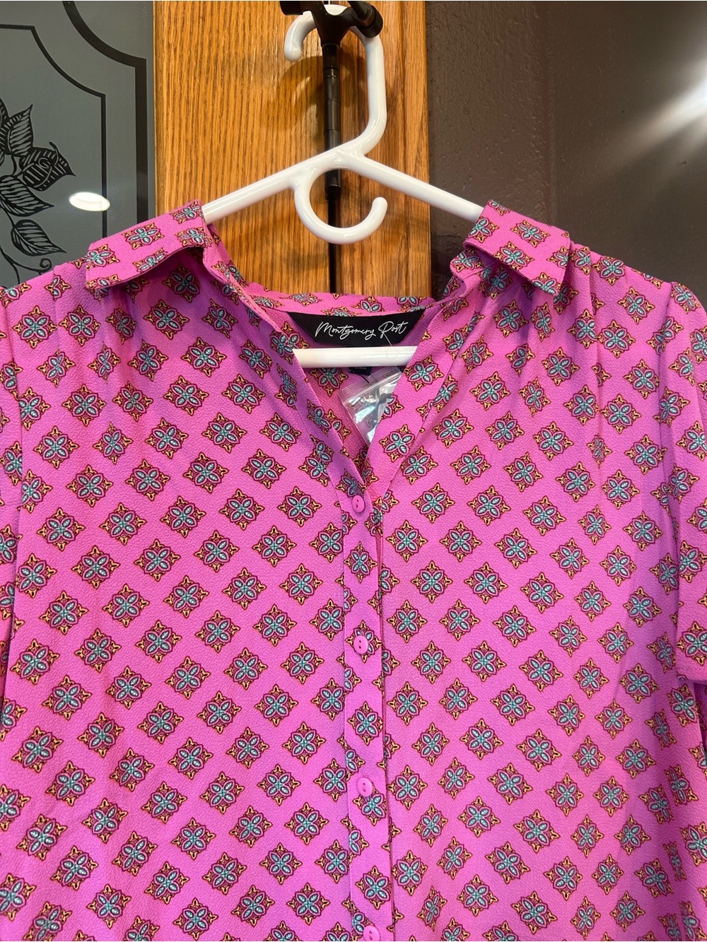Pink Printed Button-Front Blouse by - Picture 3 of 4